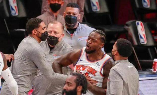 开云官方网站-东部第四！锡伯杜助尼克斯实现蜕变 过首轮可期