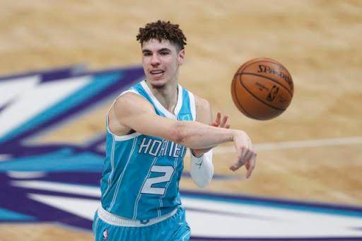 开云体育平台在哪里注册-鲍尔报销ROY悬念再起？重返季后赛黄蜂还能否圆梦？